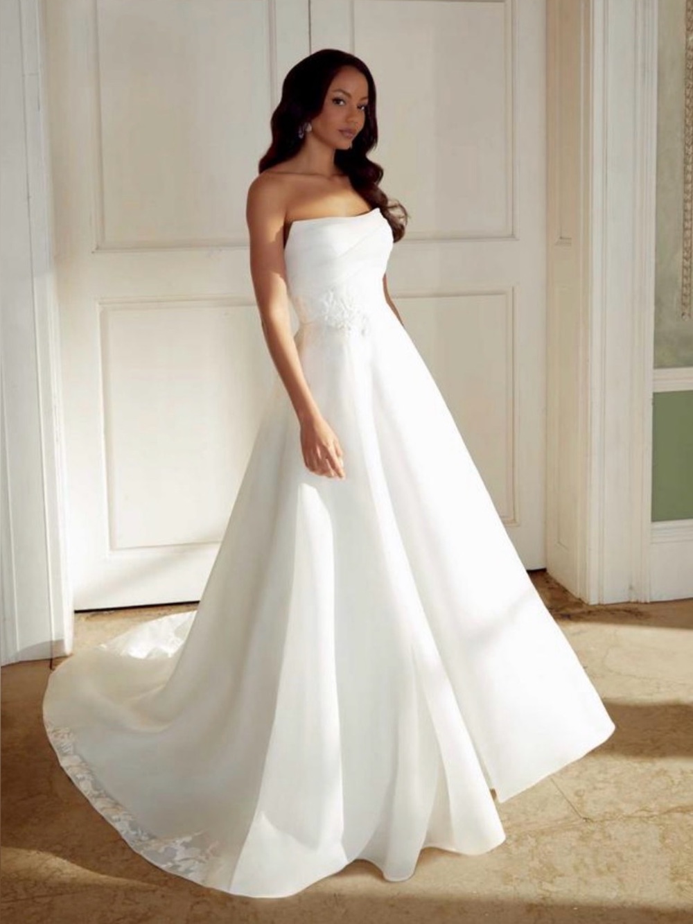 New and unaltered wedding dress -Sincerity by Justin Alexander 44553